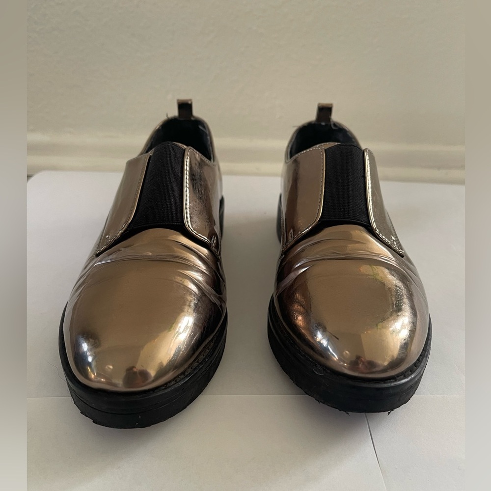 Michael Hanson silver dress shoes. 7.5